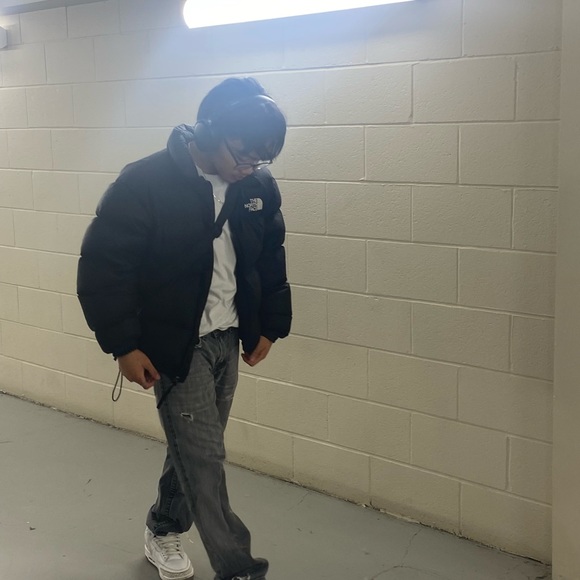 Meet your Poshers, Sherwin and Jethro - Picture 3 of 3